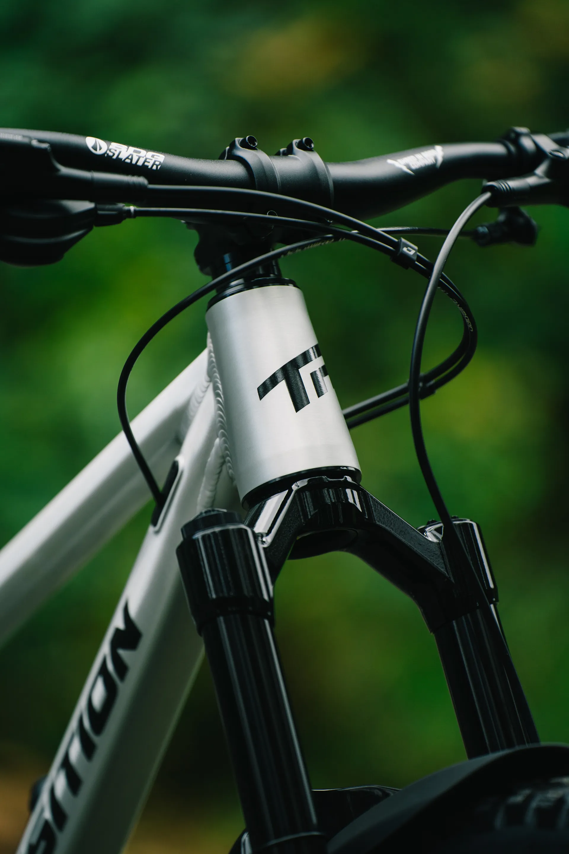 Transition Ripcord Complete Bike 130mm Travel Kids MTB Raw Alloy
