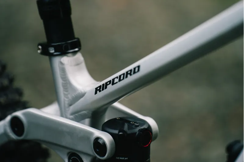 Transition Ripcord Complete Bike 130mm Travel Kids MTB Raw Alloy-6