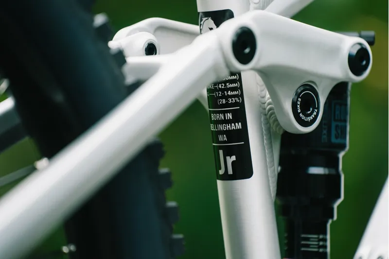 Transition Ripcord Complete Bike 130mm Travel Kids MTB Raw Alloy-11