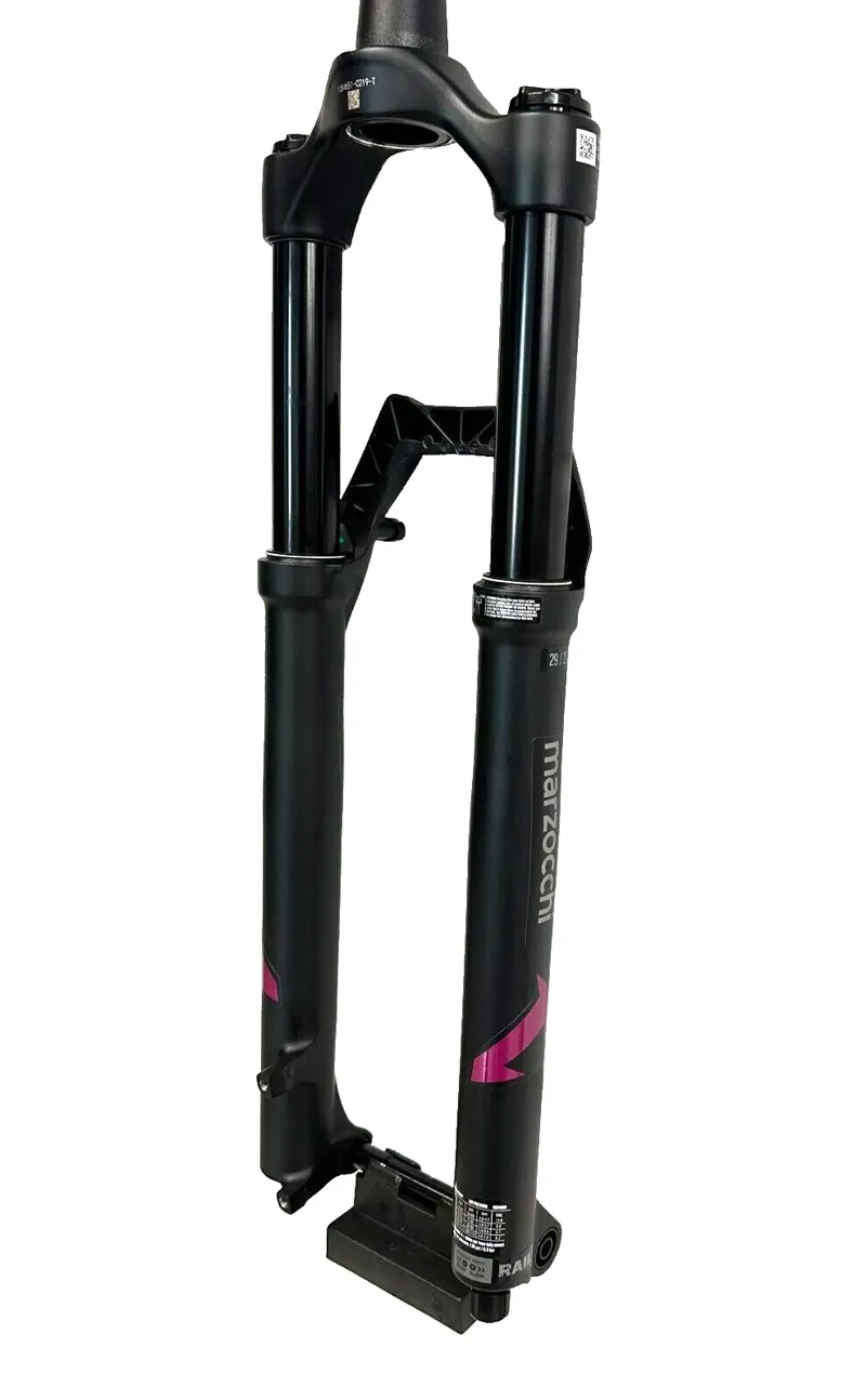 2024 Marzocchi series 34 - Bomber Z2 - 29 - 140mm fork Ex-Display-2