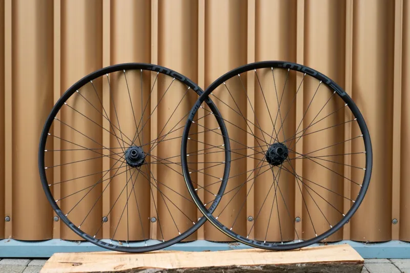Stans Flow S2 29er boost Wheelset - Microspline freehub - 6 Bolt disc fitting