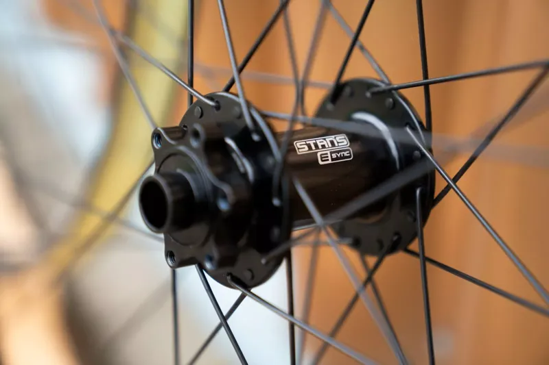 Stans Flow S2 29er boost Wheelset - Microspline freehub - 6 Bolt disc fitting-3