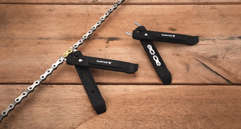 Granite TALON Tyre Lever With Stainless Chain Removing Tips -2