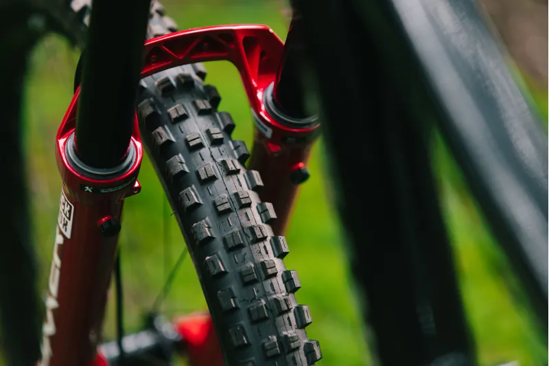 Transition TR11 Alloy DH GX Complete MTB Downhill Bike Black Stallion-9