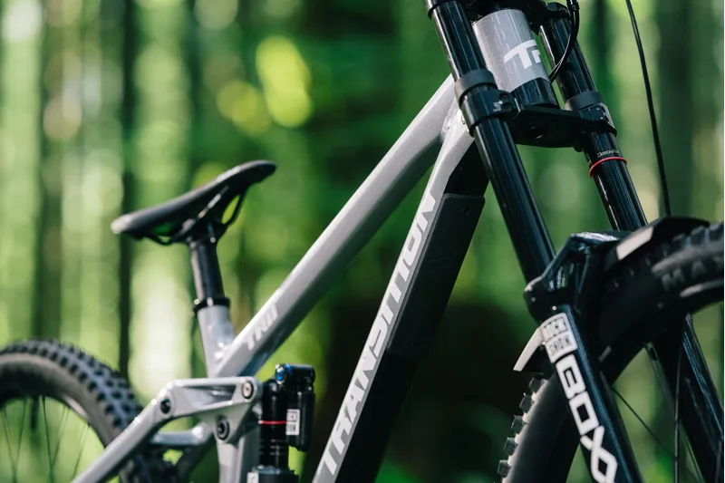 Transition TR11 Alloy Downhill Complete Bike SRAM GX Nightshade-5