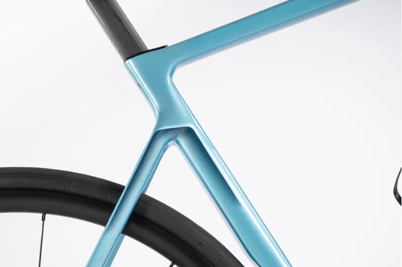 Colnago V4 Disc 2025 Complete Road Bike Ultegra Di2 12 Speed Blue VDBL -8