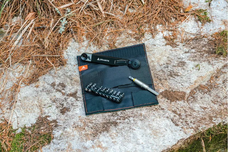 Granite ROCKnROLL TQ Cycle Tool Kit With Mini Torque Wrench Black-10