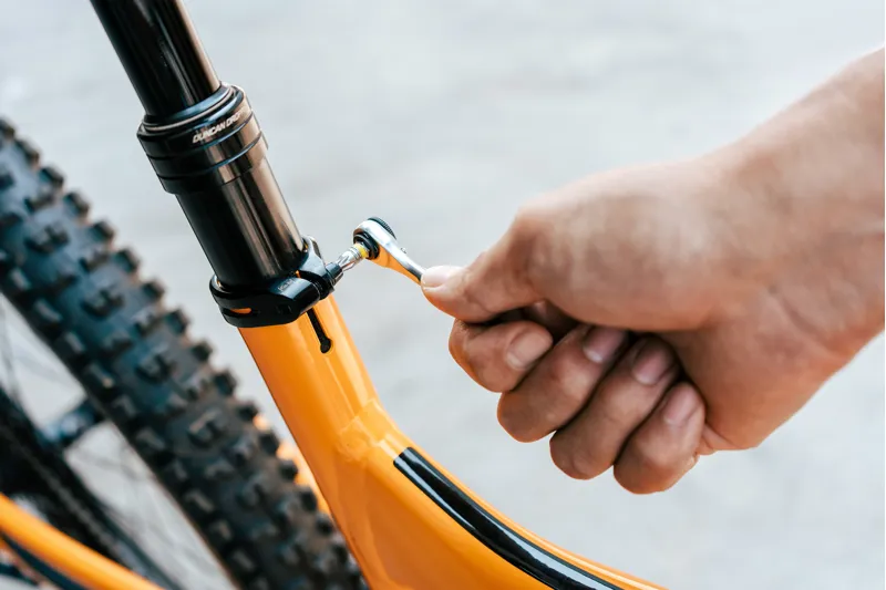 Granite STASH RT Ratchet MultiTool 9pcs With Steerer Housing -9