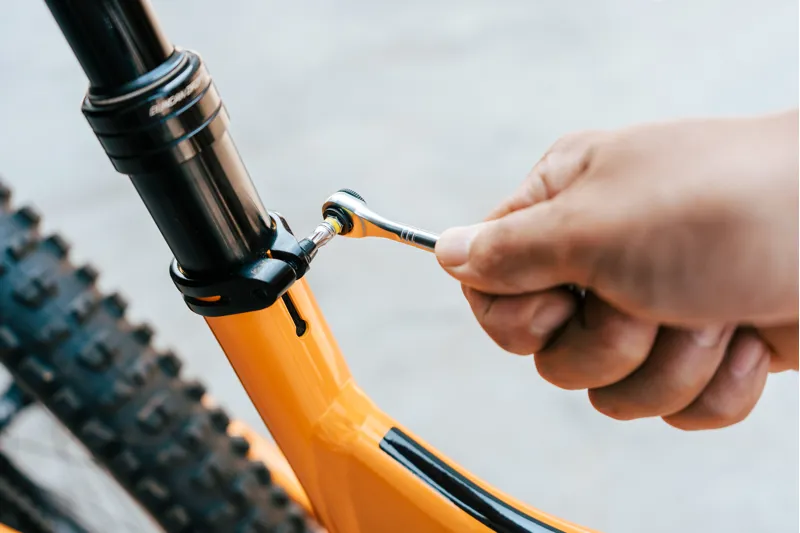 Granite STASH RT Ratchet MultiTool 9pcs With Steerer Housing -10