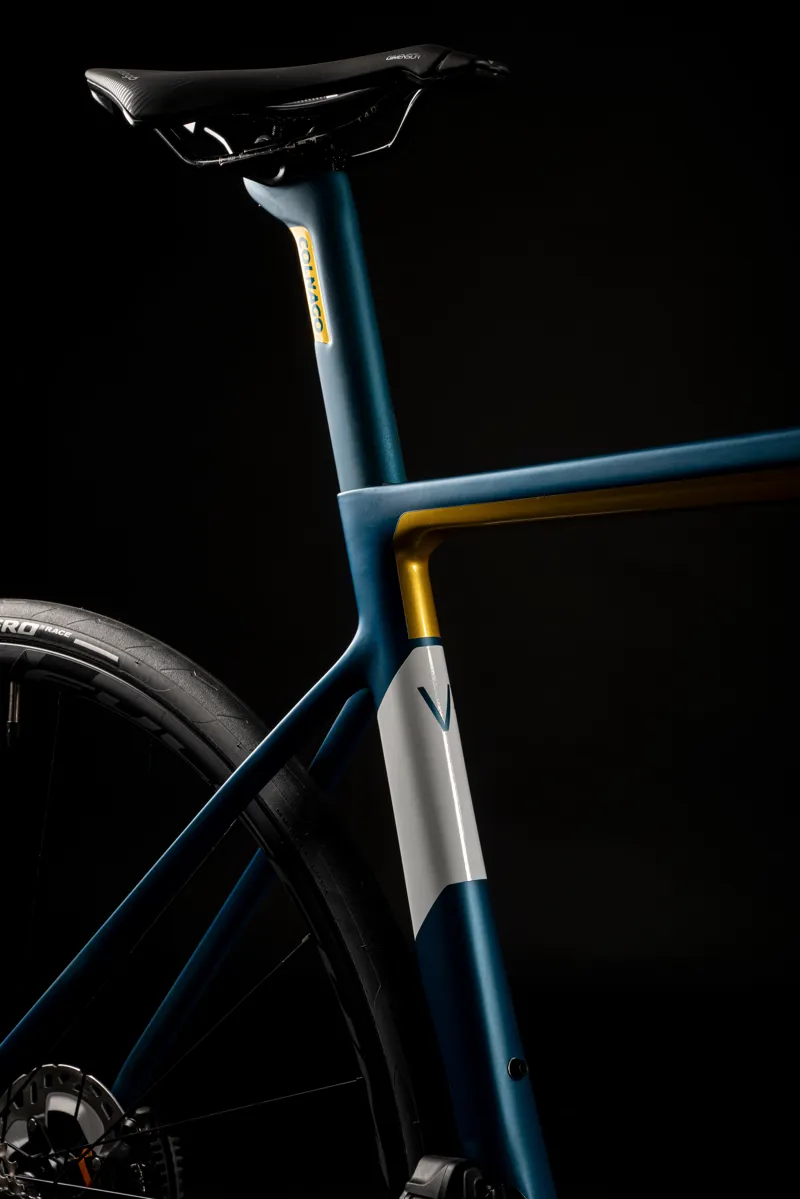 Colnago V3 Disc Carbon Road Bike SRAM Rival AXS Blue Gold White Colnago V3 Disc Carbon Road Bike SRAM Rival AXS Blue Gold White